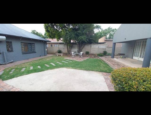 3 BEDROOM HOUSE FOR SALE IN THREE RIVERS